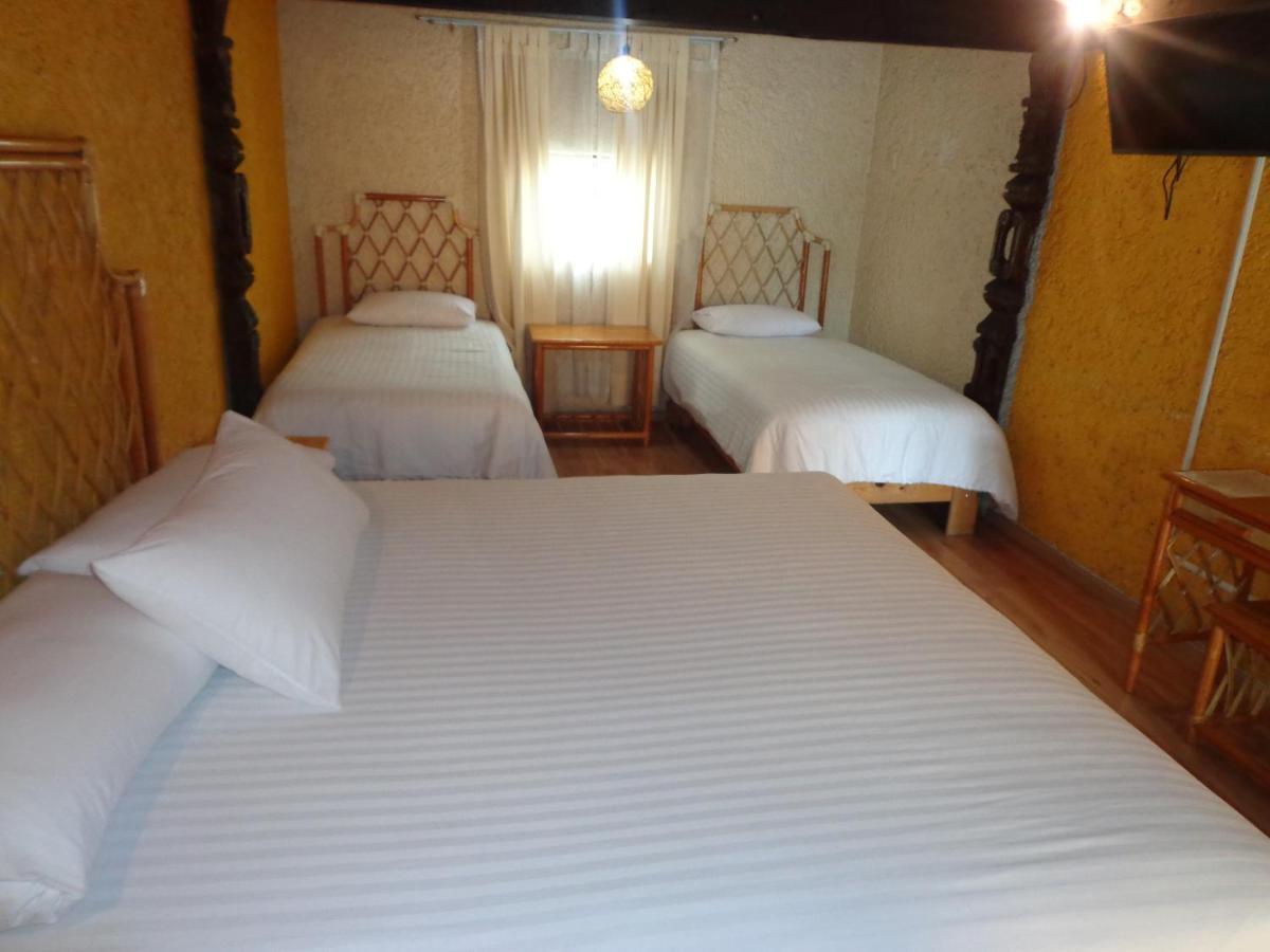 Hotel Hacienda Montesinos Morelia Bagian luar foto