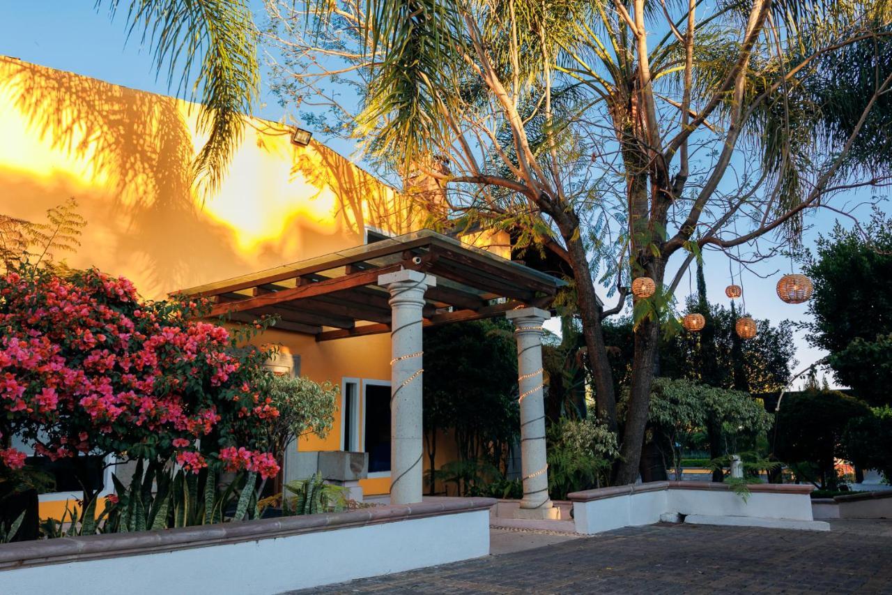 Hotel Hacienda Montesinos Morelia Bagian luar foto