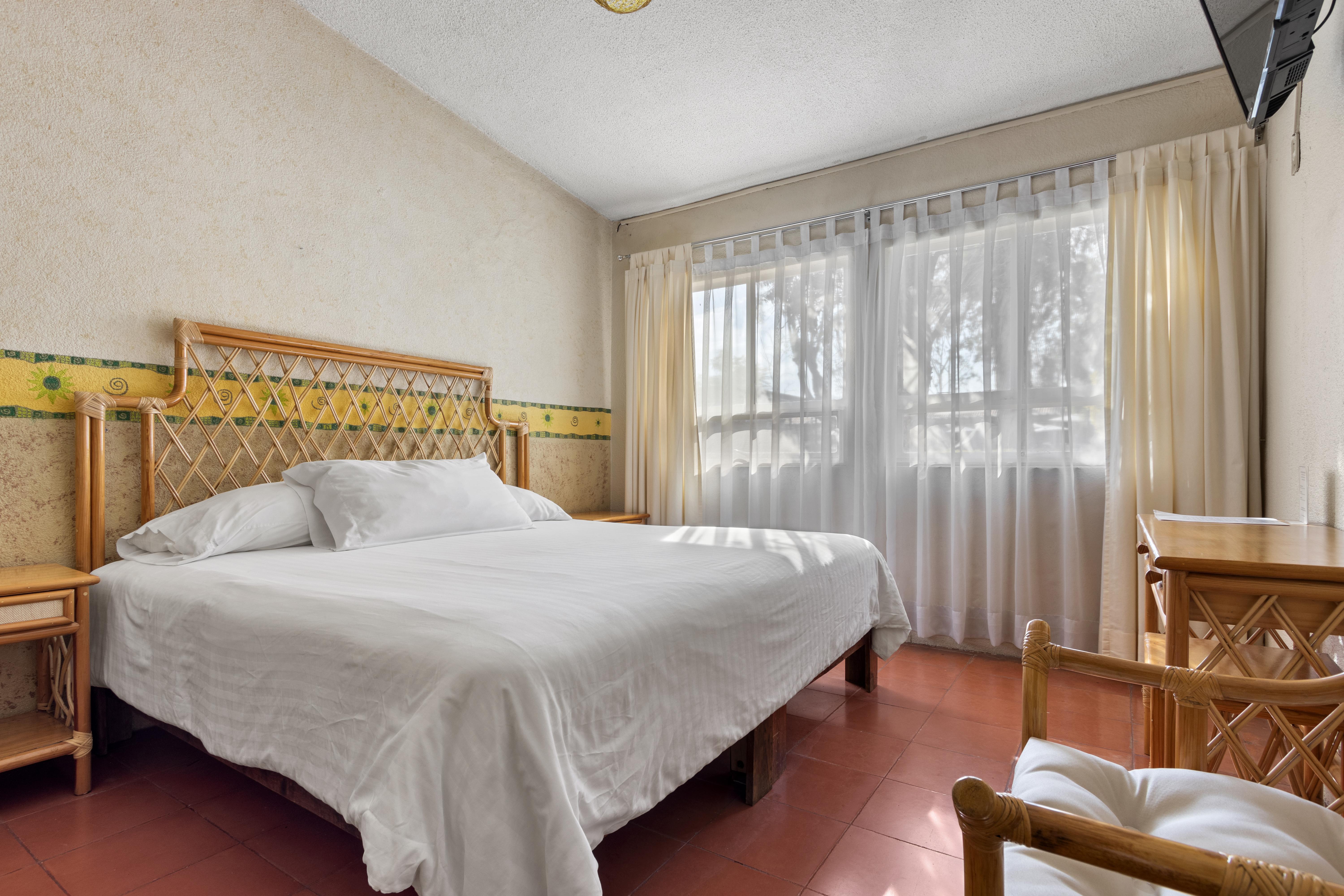 Hotel Hacienda Montesinos Morelia Bagian luar foto