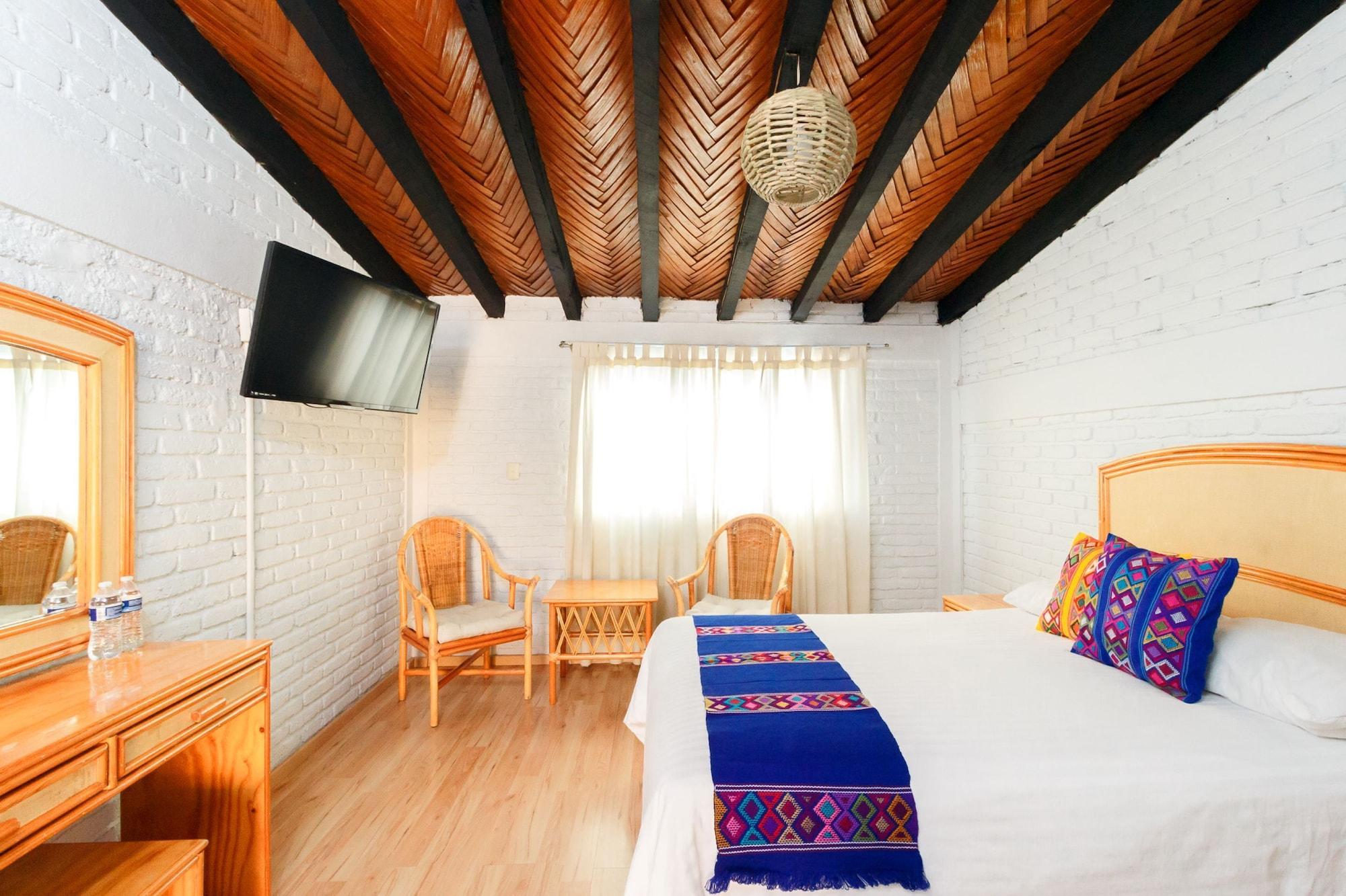 Hotel Hacienda Montesinos Morelia Bagian luar foto