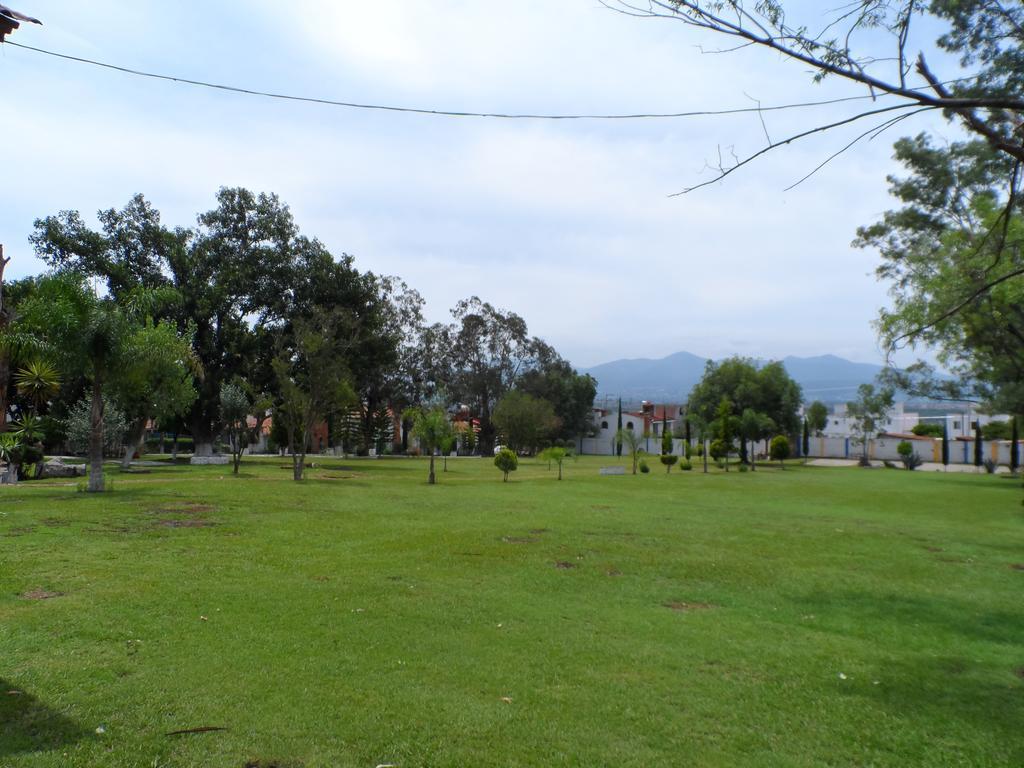 Hotel Hacienda Montesinos Morelia Bagian luar foto